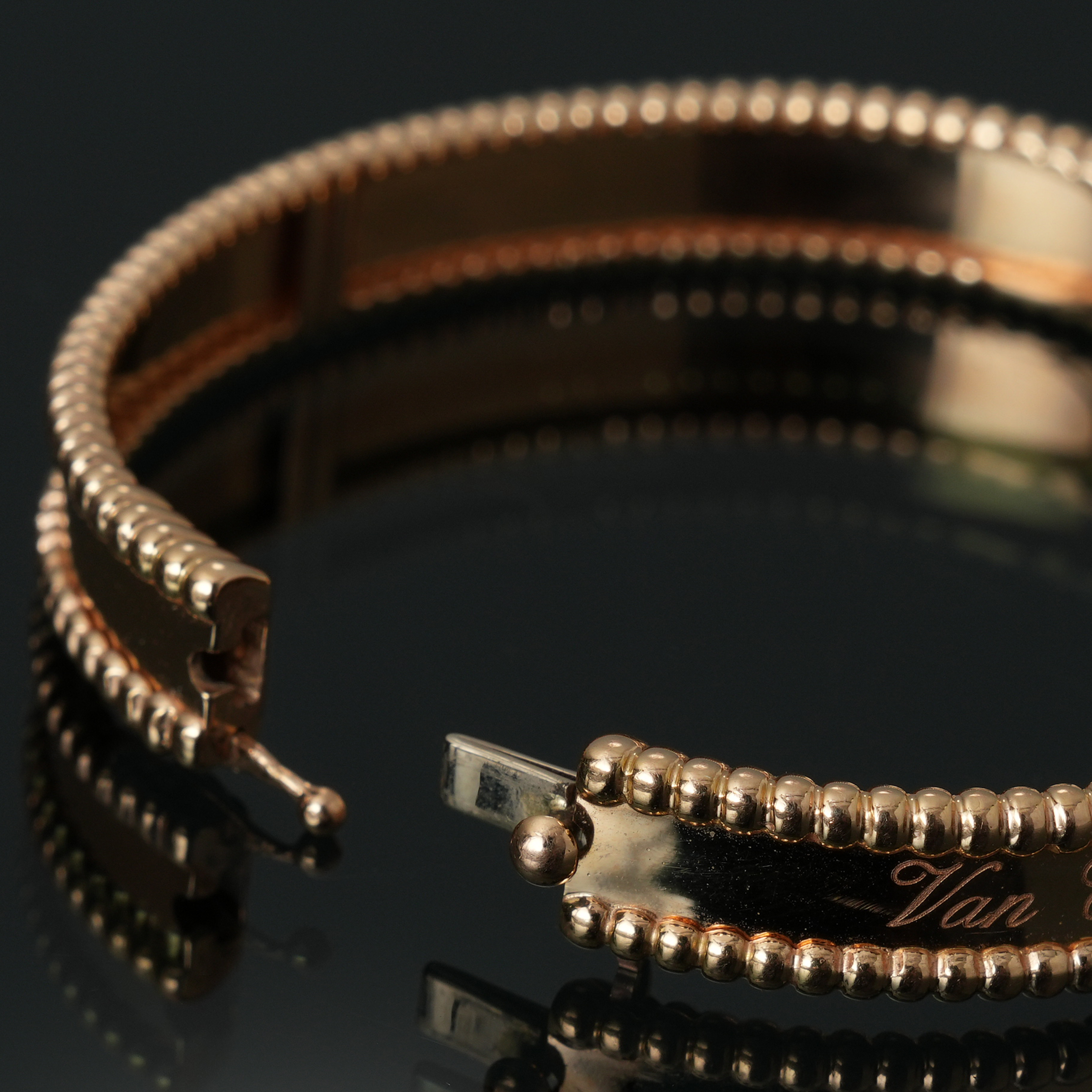 Van Cleef & Arpels(USED)반클리프앤아펠 뻬를리 브레이슬릿# XS
